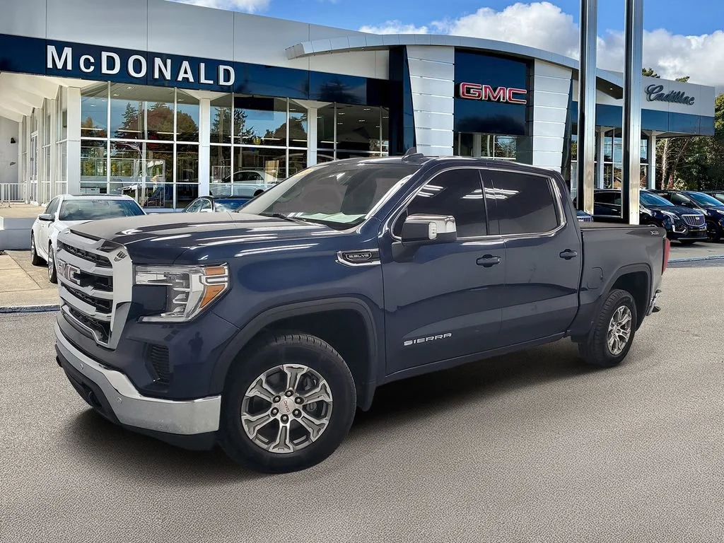 2020 GMC Sierra 4WD Crew Cab Short Box SLE's photo