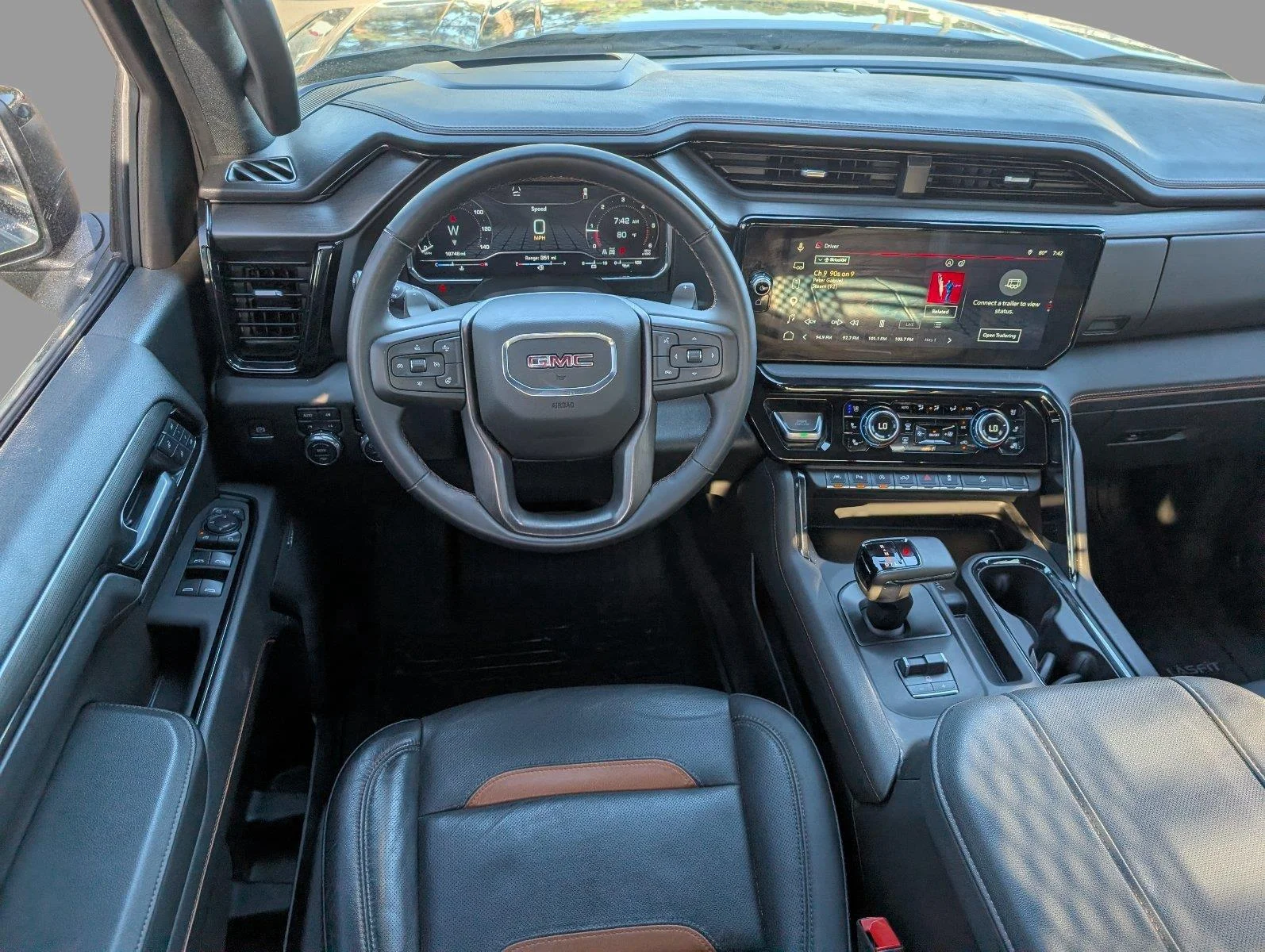 Used 2025 Sterling Metallic GMC AT4 image 32