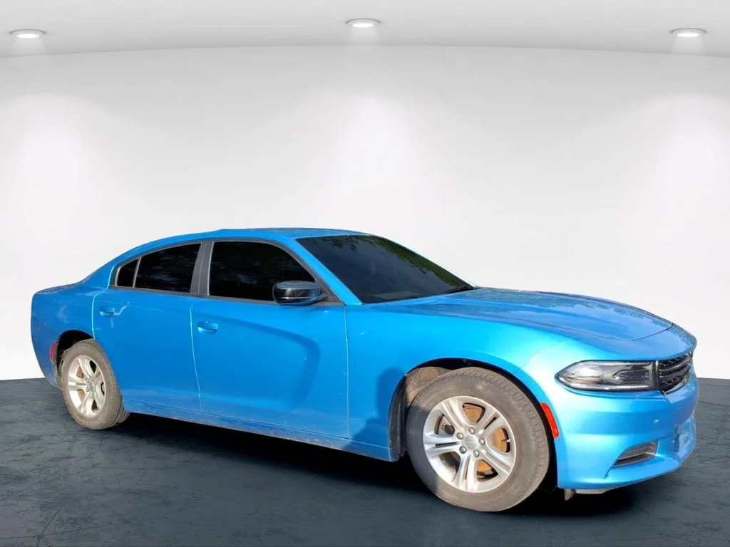 Used 2023 Blue Dodge SXT image 19
