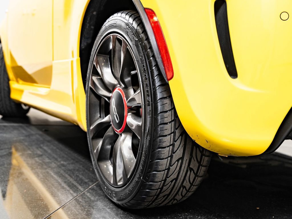 Used 2017 Giallo Moderna Perla (Pearl Yellow Tri-Coat) FIAT Abarth image 46