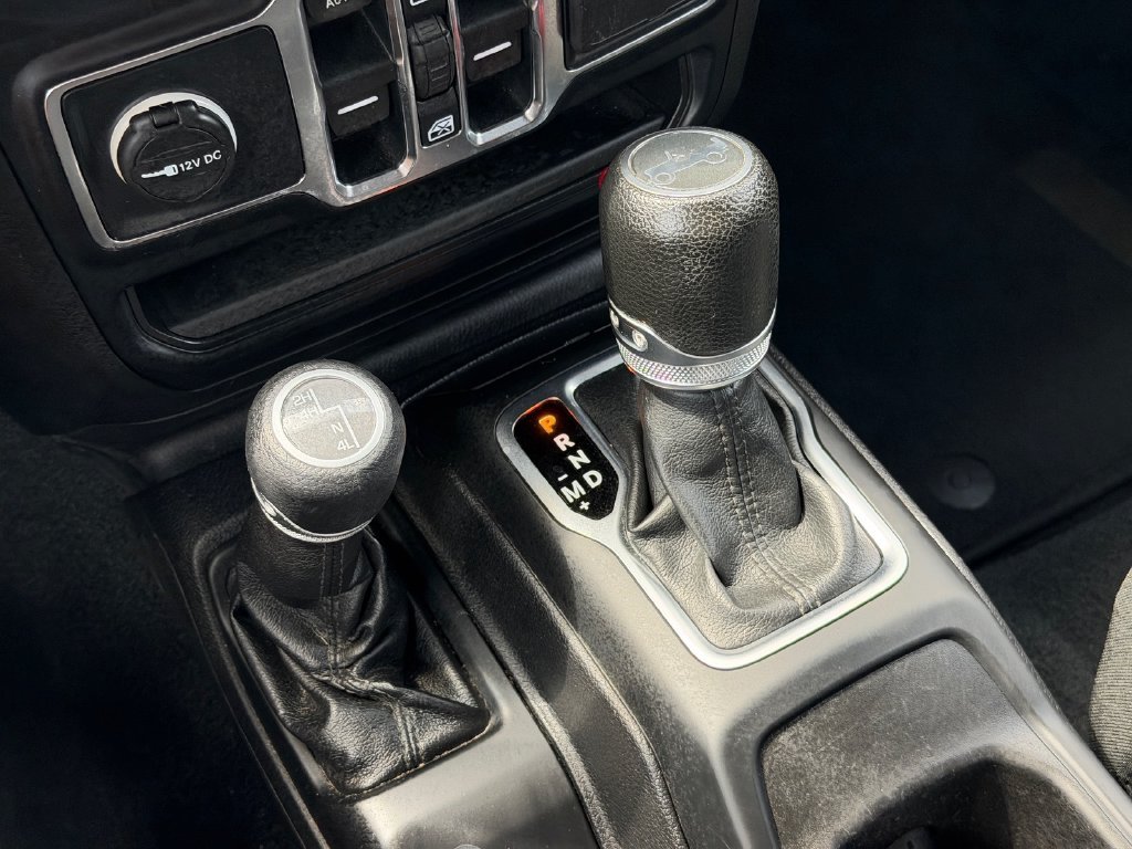 Used 2018 Yellow Jeep Unlimited Sport S image 22