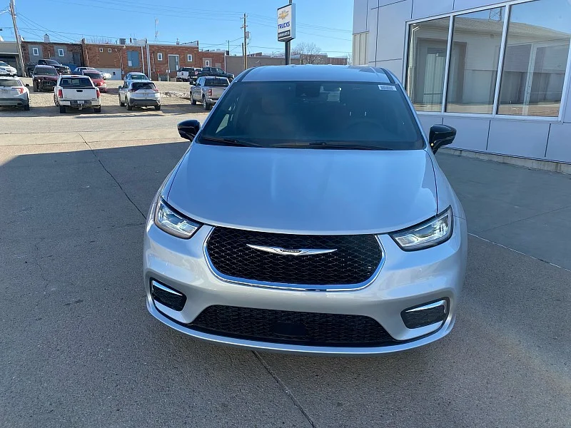 2026 Chrysler Pacifica Select - Photo 8