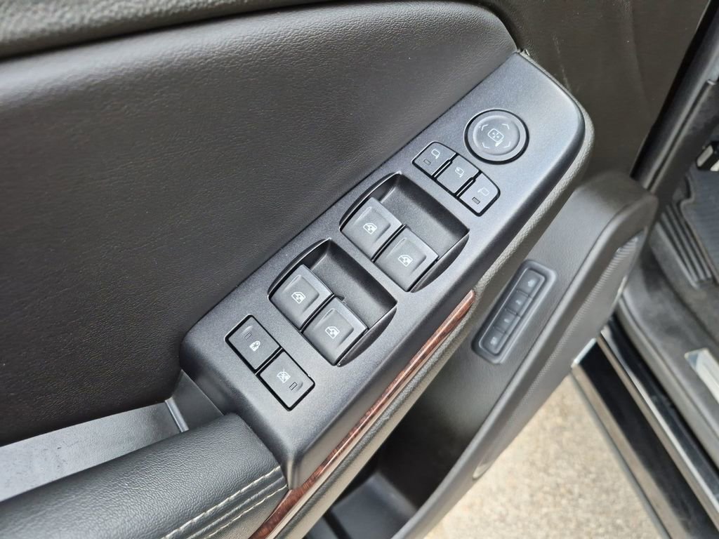 Used 2019 ONYX BLACK GMC SLT image 20