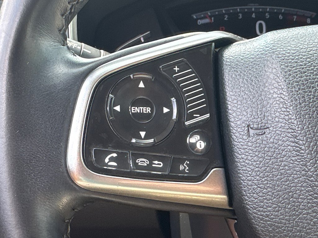 Used 2018 Crystal Black Pearl Honda EX-L image 19