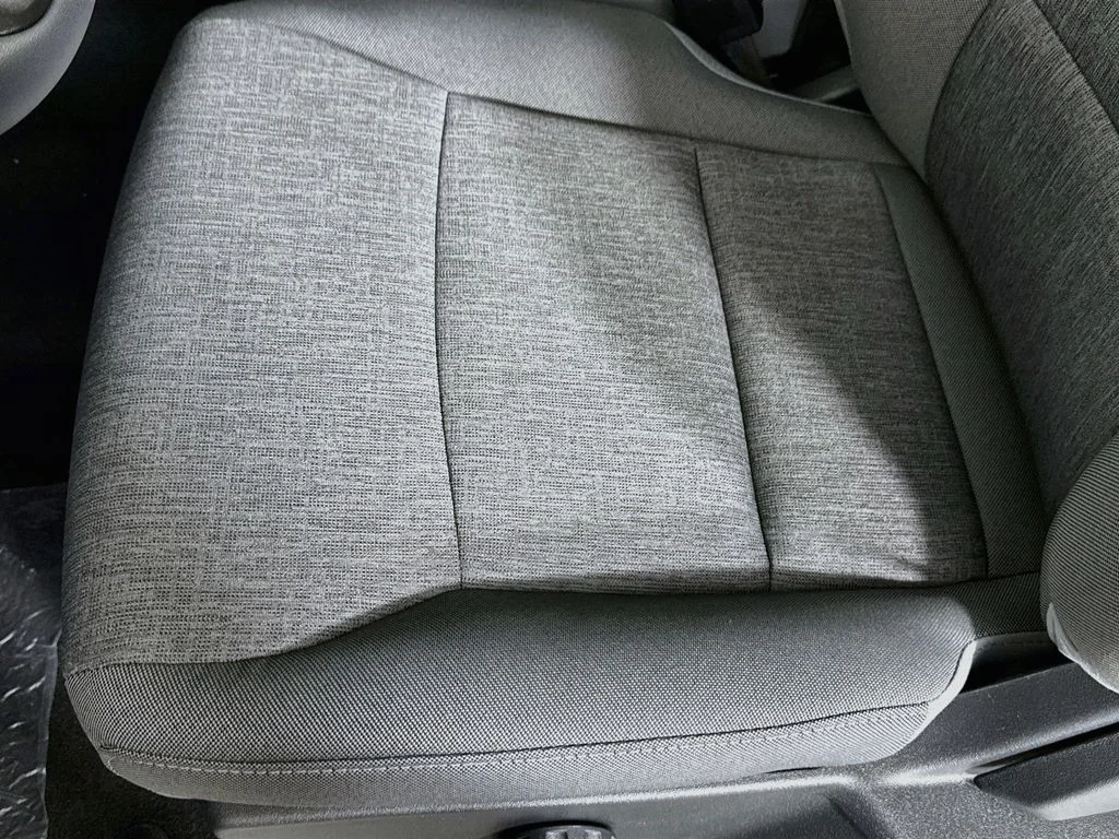 New 2026 Carbonized Gray Metallic Ford XLT image 18