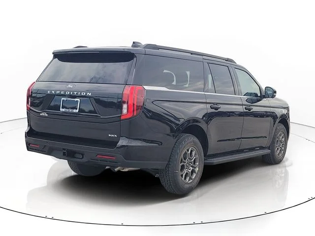New 2027 Black Metallic Ford Active image 5