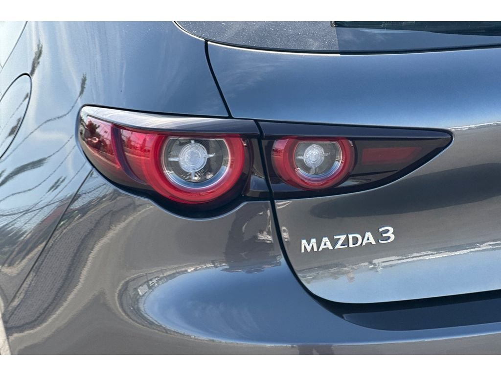 2026 Mazda Mazda3 Premium - Photo 8