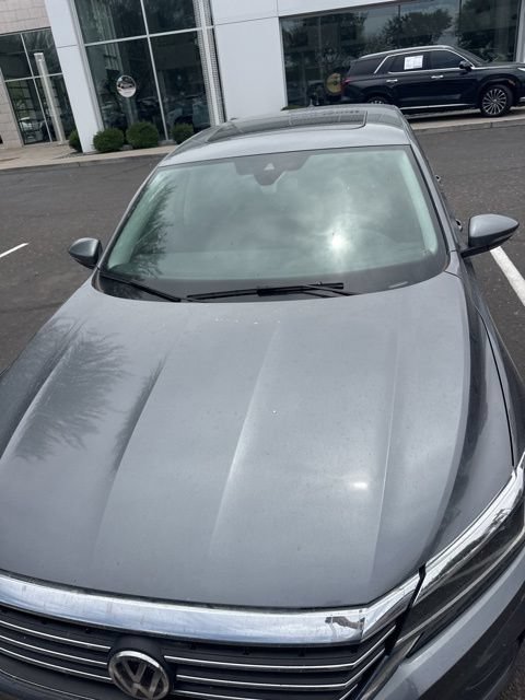 Used 2020 Platinum Gray Metallic Volkswagen 2.0T SEL image 5
