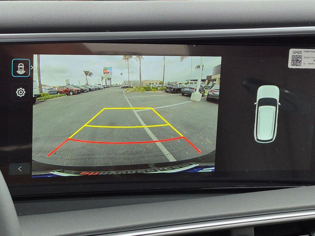 New 2026 Black Hyundai SEL FWD image 23