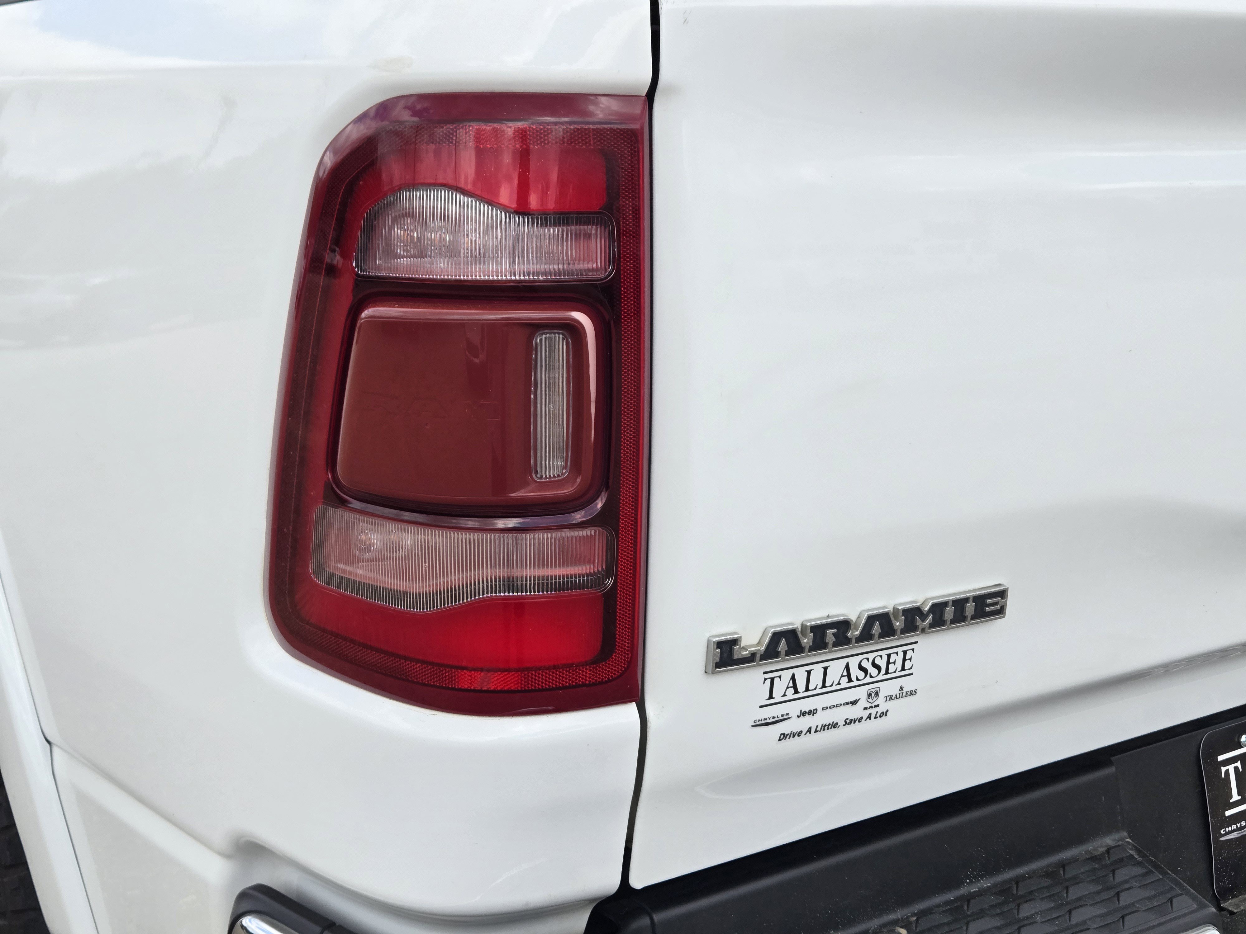 2022 RAM Ram 1500 Pickup Laramie - Photo 9