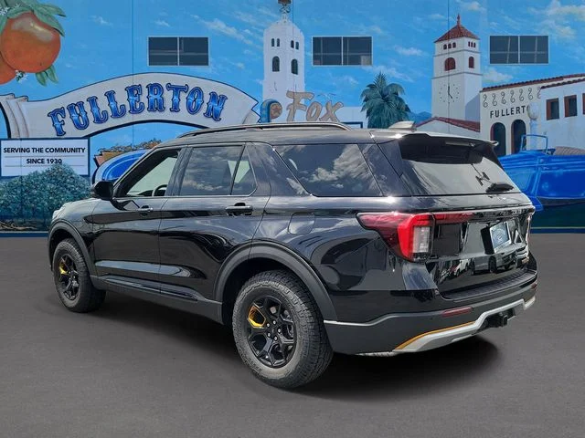 New 2026 Agate Black Metallic Ford Tremor image 4