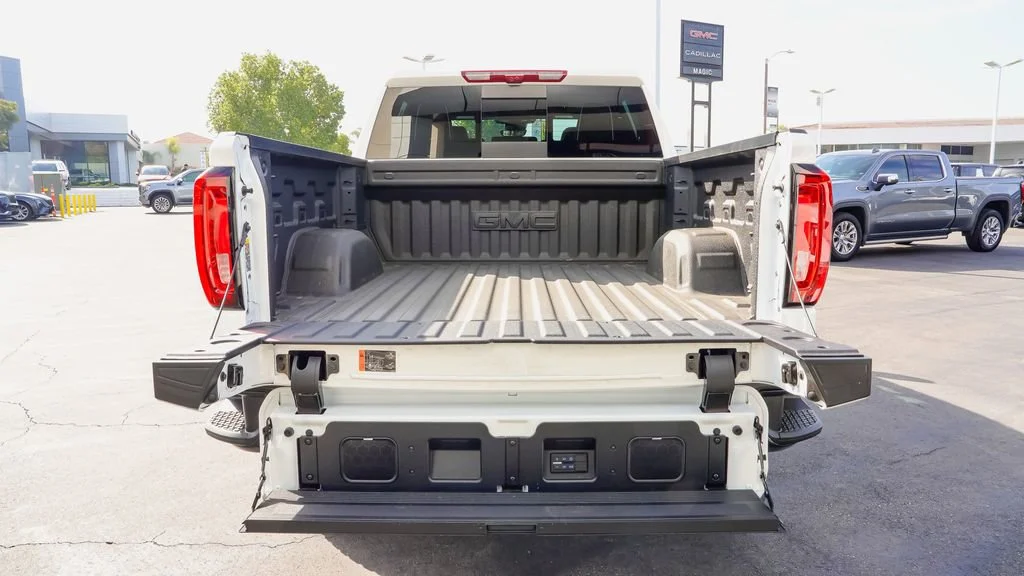 2026 GMC Sierra 1500 AT4X - Photo 11
