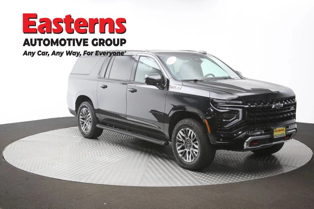 Used 2025 Black Chevrolet Z71 image 54