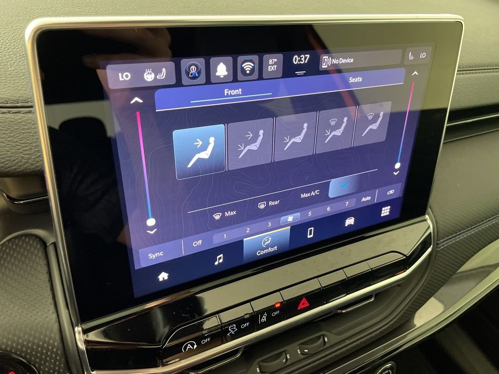 New 2026 Joose (DISC) Jeep Latitude image 28