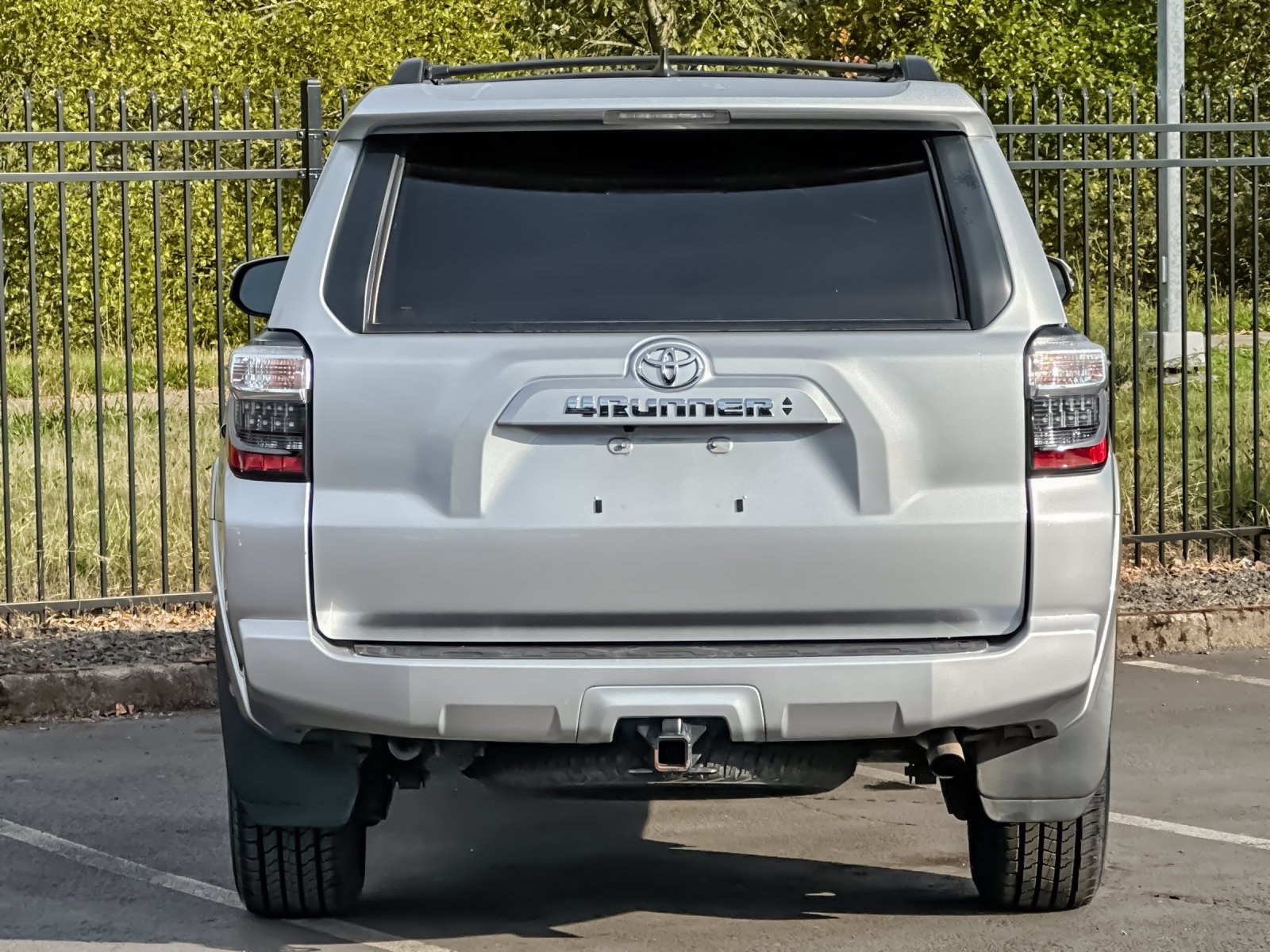 Used 2022 Silver Toyota SR5 Premium image 4