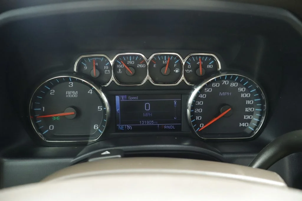 Used 2018 Red GMC SLT image 24