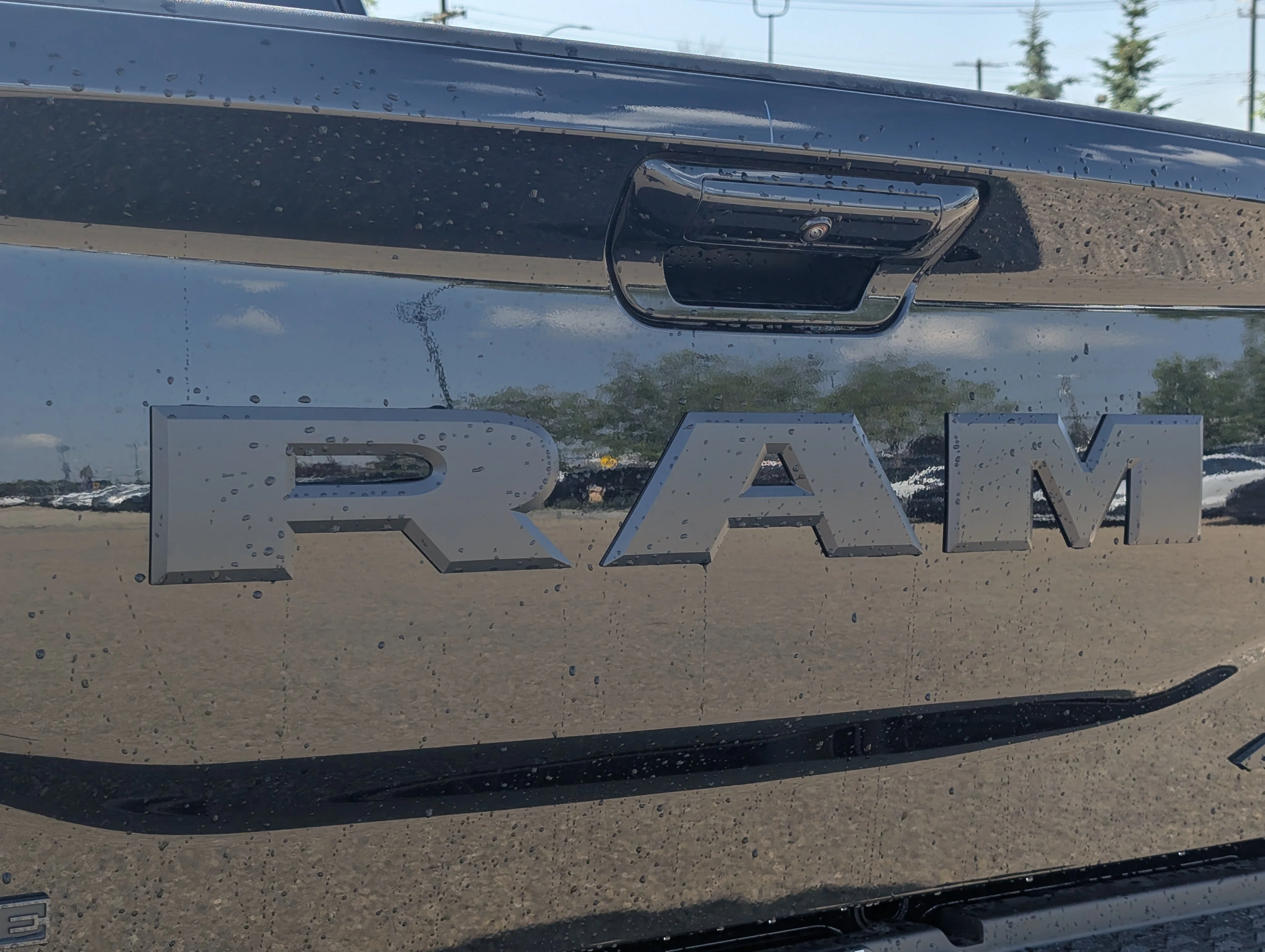 New 2026 Diamond Black Crystal Pearlcoat Ram Laramie image 15