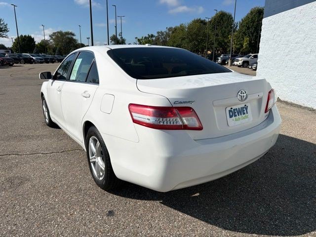 Used 2011 Super White Toyota LE image 3