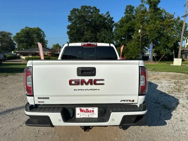 Used 2021 White GMC AT4 w/Leather image 11