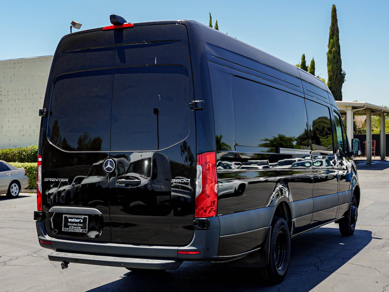 New 2026 Jet Black Mercedes-Benz 3500 High Roof I4 Diesel HO 170 Extended RWD image 6