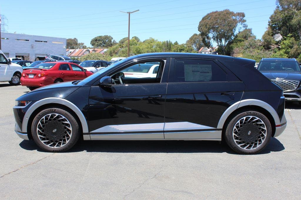 New 2024 Black Hyundai Limited image 2