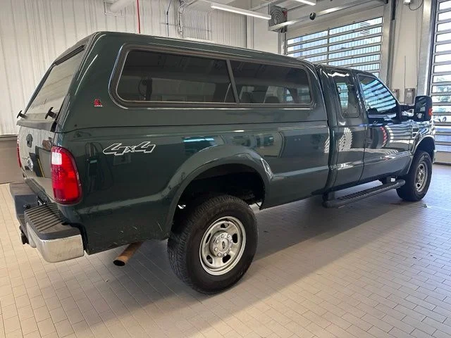 Used 2010 Green Ford XL image 5