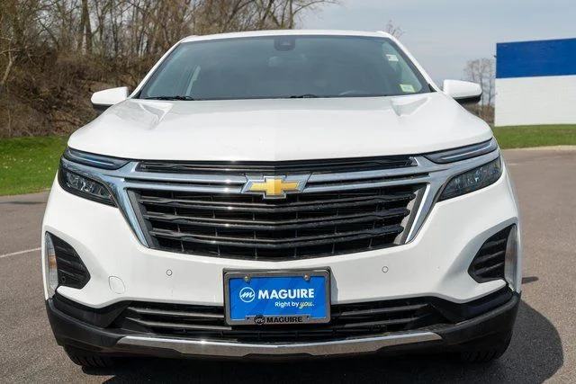 Used 2024 White Chevrolet LT image 3
