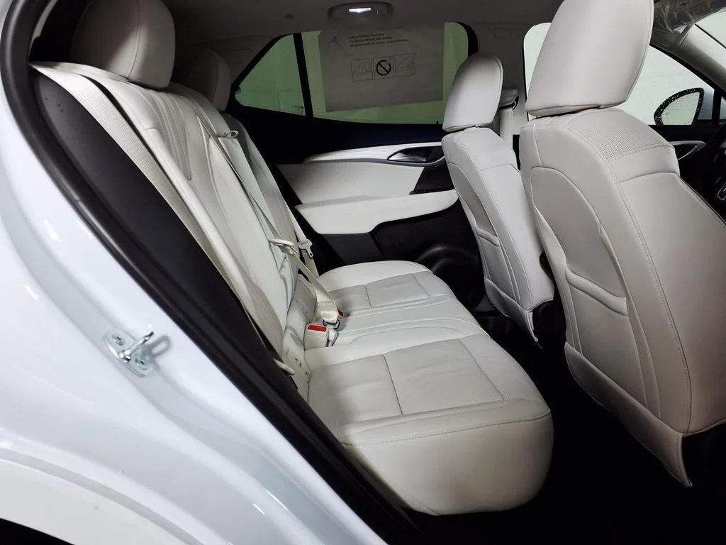 New 2026 Iridescent White Tricoat Buick Avenir image 10