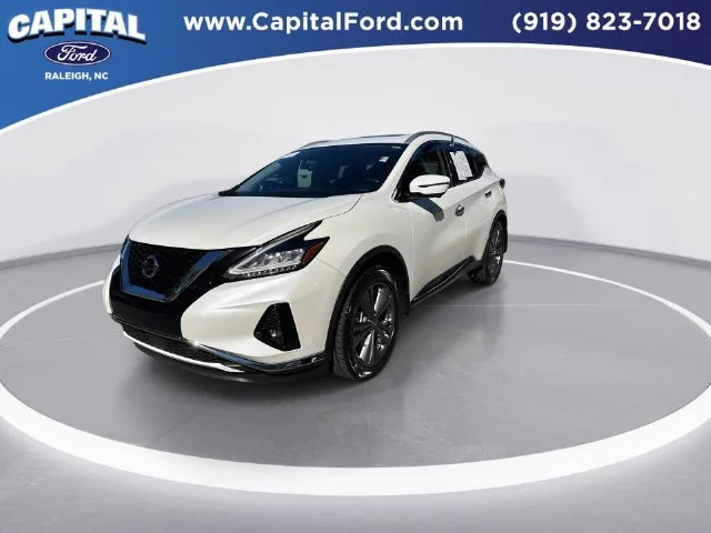 Used 2021 White Nissan Platinum image 4