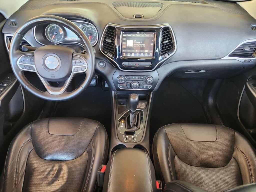 Used 2019 Diamond Black Crystal Pearlcoat Jeep Limited image 27