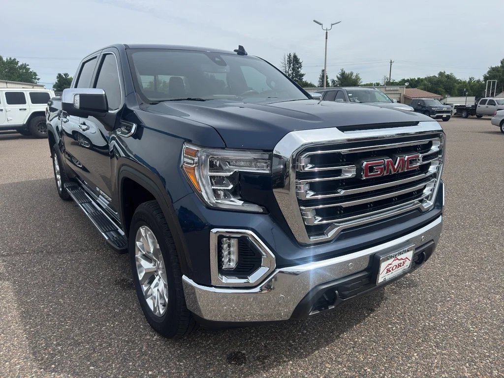 Used 2021 Pacific Blue Metallic GMC SLT image 4