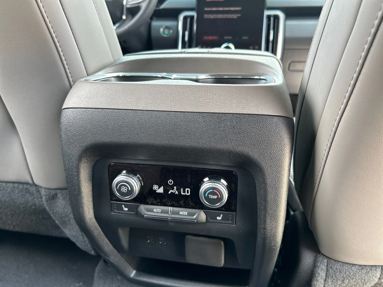 New 2026 Summit White GMC Elevation image 22