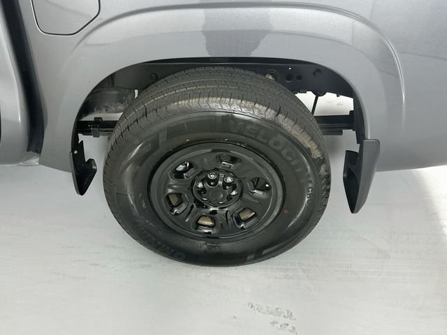Used 2022 Gray Nissan S image 30