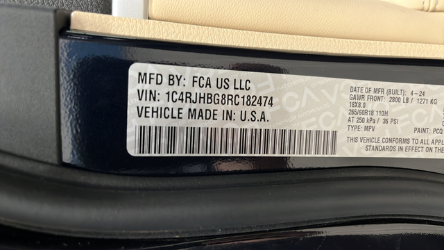 Used 2024 Midnight Sky Jeep Limited image 28