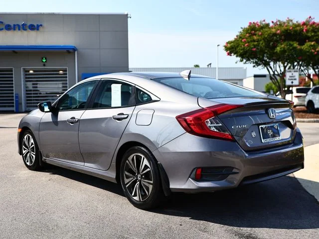 Used 2017 Modern Steel Metallic Honda EX-T image 7