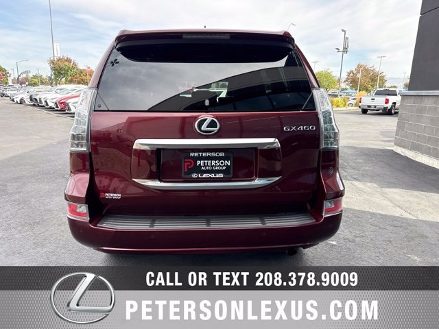 Used 2022  Lexus 460 Premium image 5