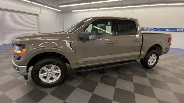 New 2026 Marsh Gray Ford XLT image 4