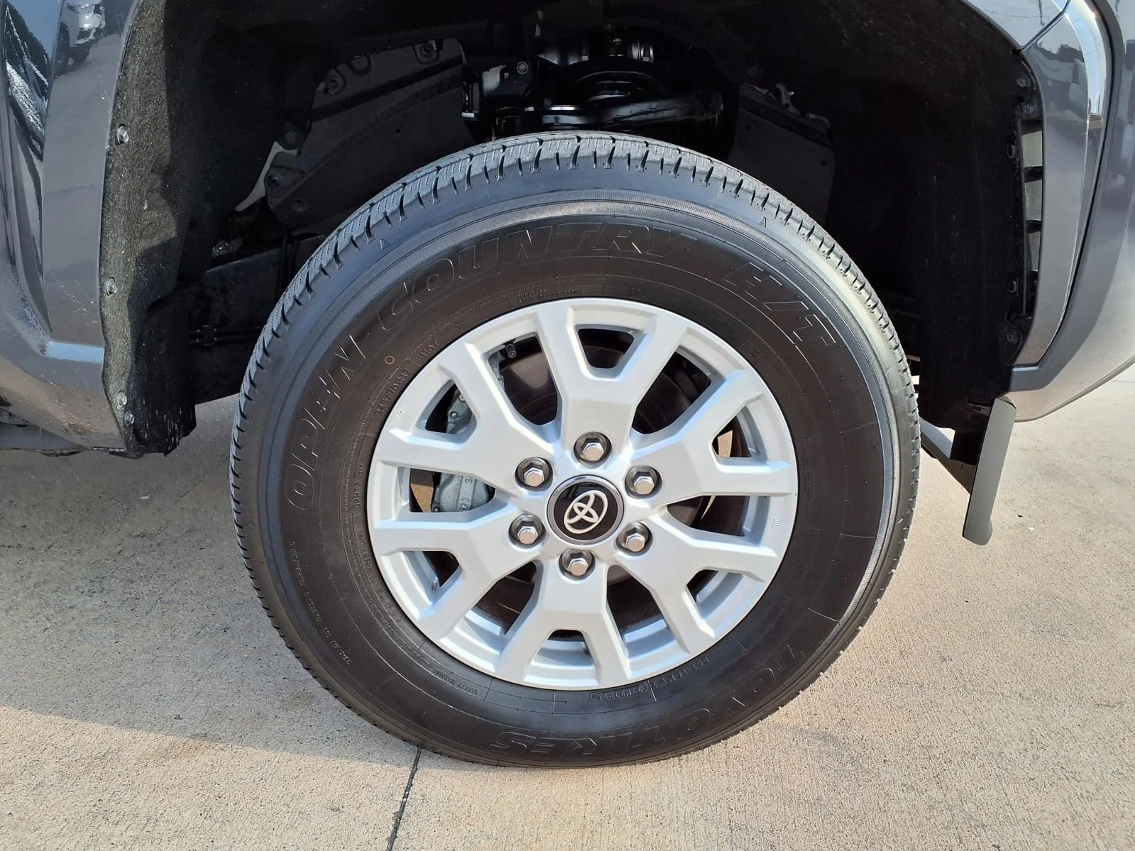 Used 2025  Toyota SR5 image 10