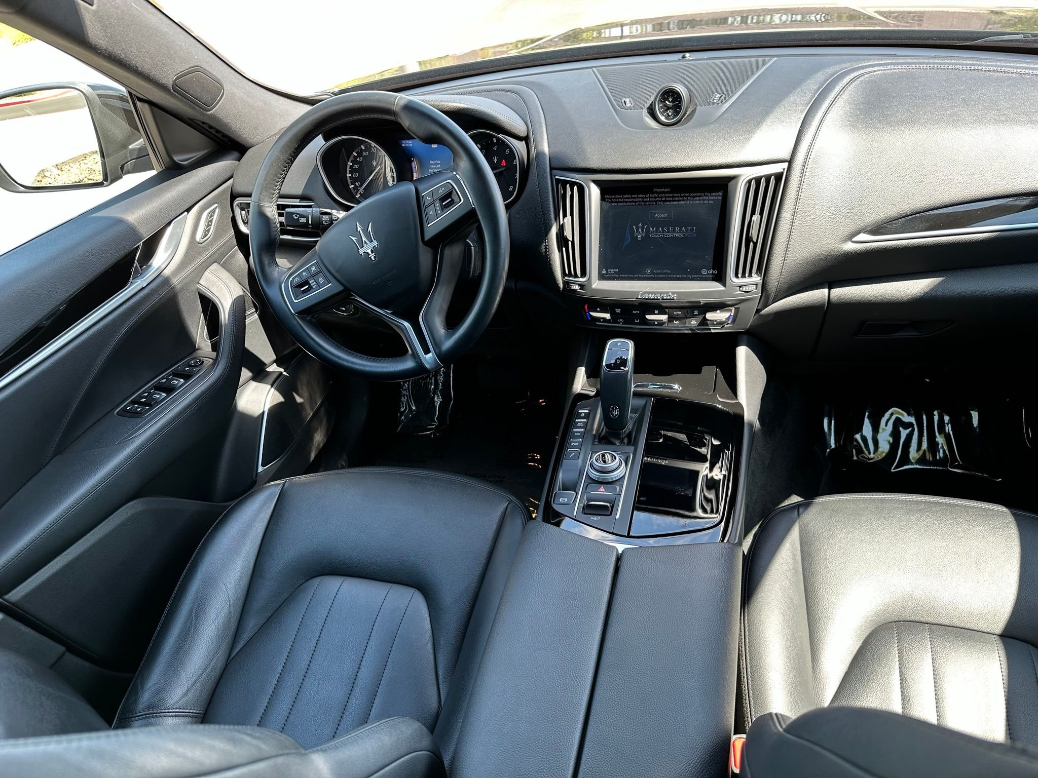 Used 2019 Nero Maserati Base image 4