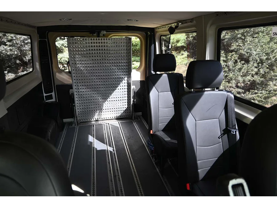 Used 2014 WHITE Ram 136 WB Low Roof Mobility Handicap Van image 17