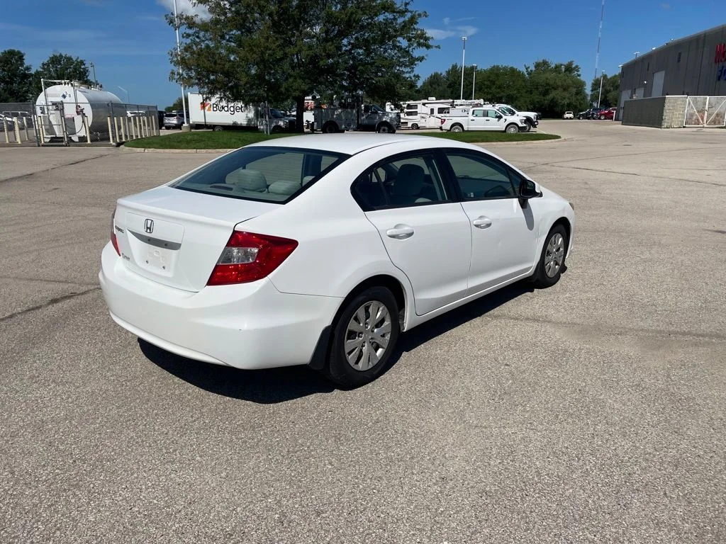 Used 2012 White Honda LX image 5