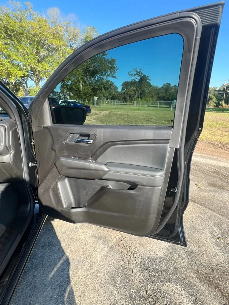 2025 Chevrolet Colorado LT - Photo 18