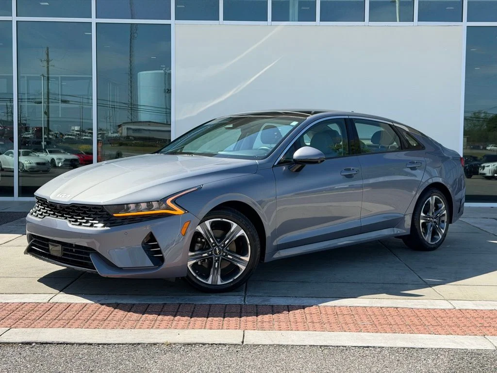 2022 Kia Optima EX FWD's photo