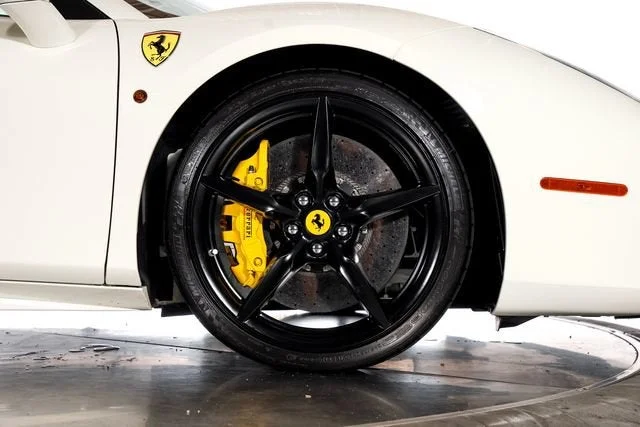 Certified Used 2018 Bianco Avus Ferrari  image 21