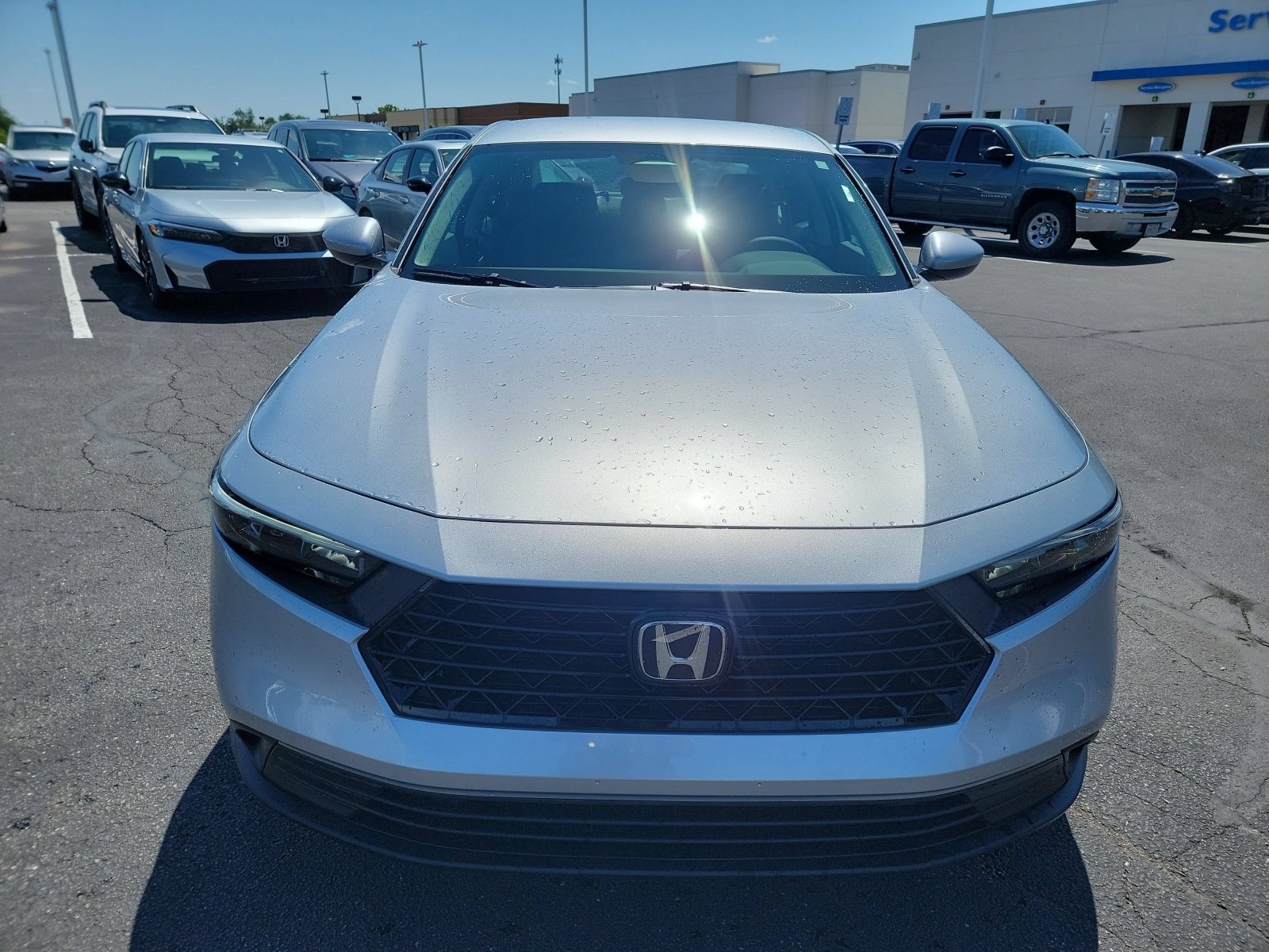 New 2026 Solar Silver Metallic Honda LX image 2