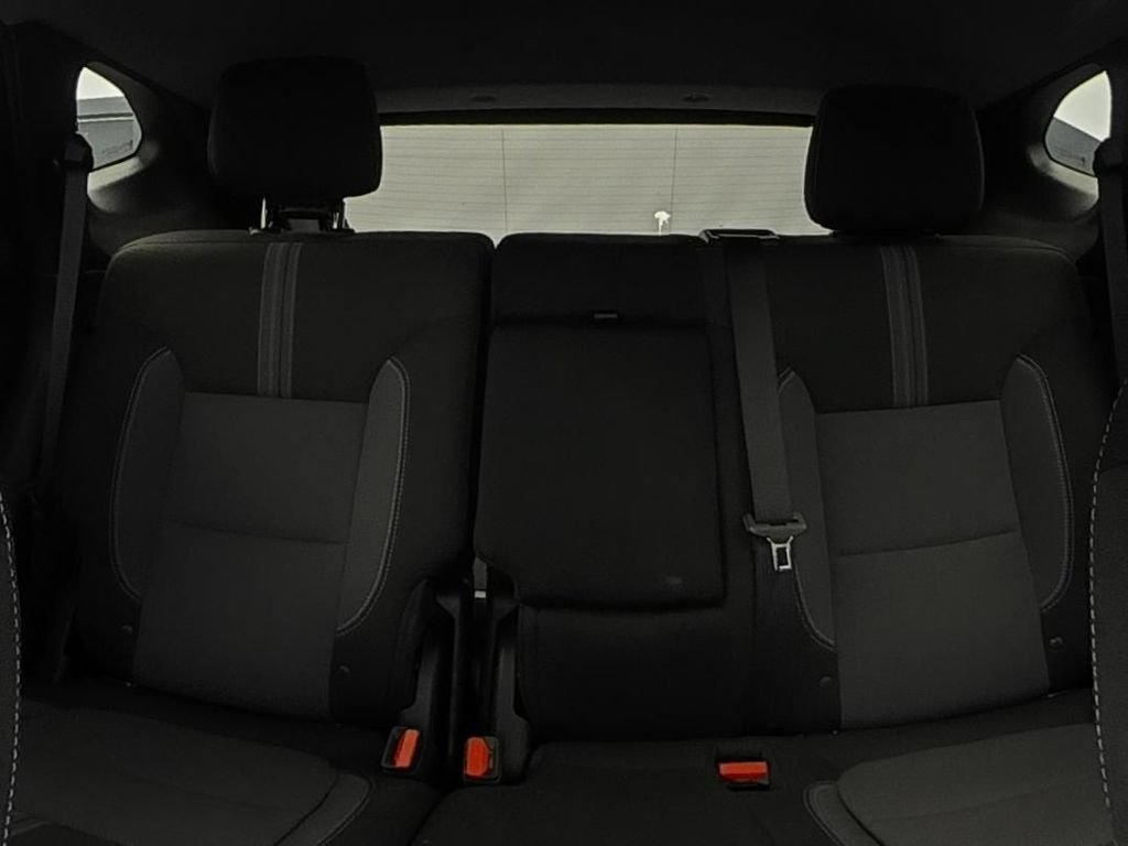Used 2025 Summit White Chevrolet 2LT image 13