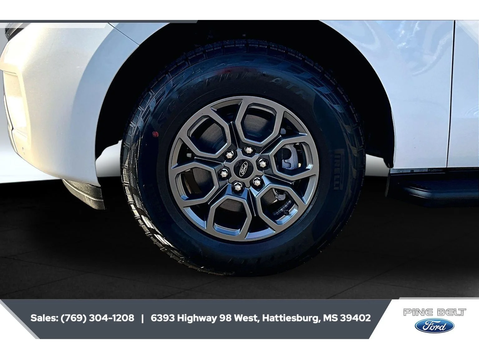 New 2027 Star White Metallic Tri-Coat Ford Active image 7