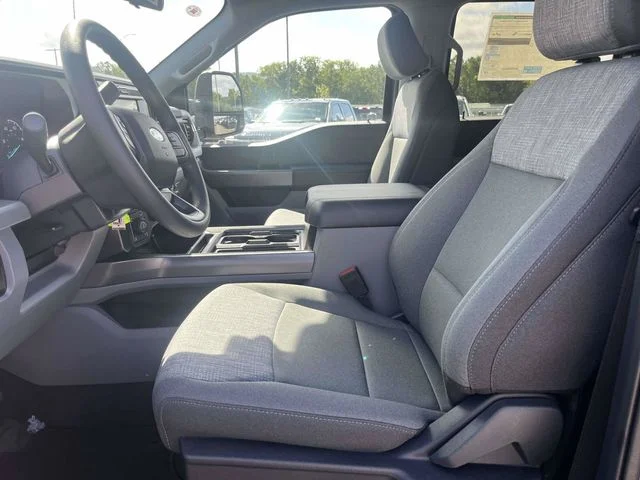 New 2026 Carbonized Gray Metallic Ford XLT image 14