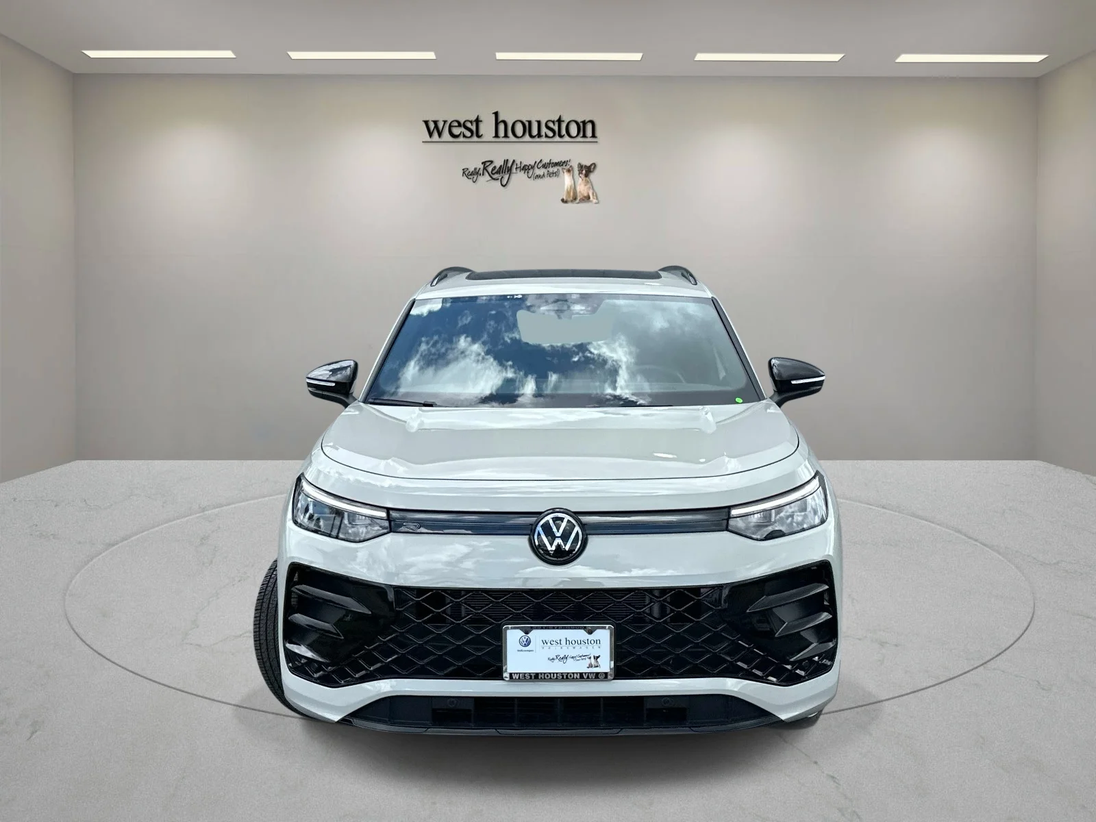 Used 2026 SANDSTONE Volkswagen SE R-Line Black image 2