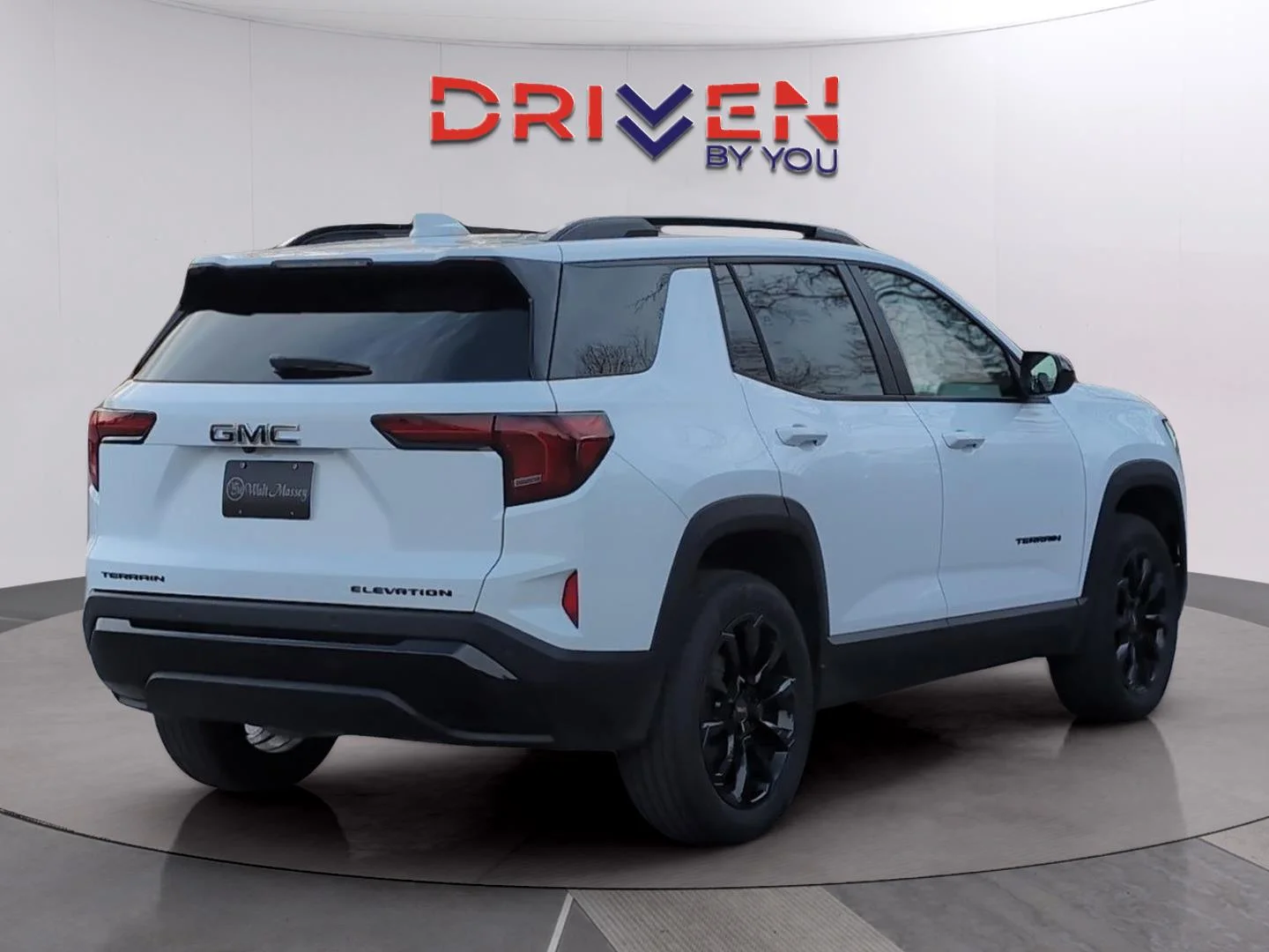 New 2026 Summit White GMC Elevation image 5